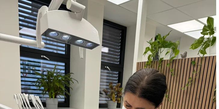 Zářivý úsměv: důkladná dentální hygiena ve Zlíně pro děti i dospělé