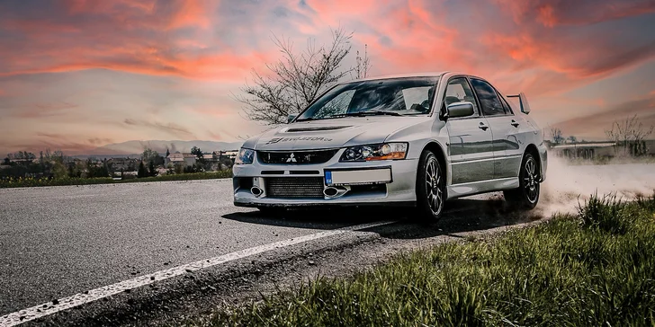 Ostrá jízda s rally jezdcem v Mitsubishi Lancer EVO IX: 15-60 min. řízení či spolujízdy