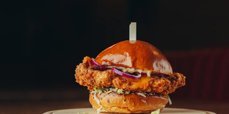 Burger podle výběru z 6 druhů, hranolky a dip pro 1 nebo 2 osoby