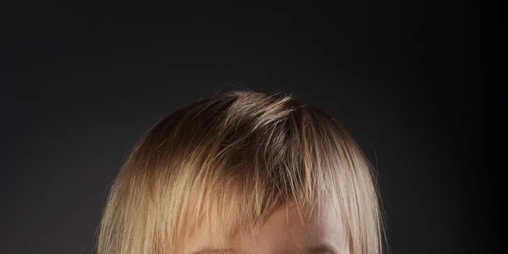 Profesionální focení v ateliéru s italským fotografem v délce 30, 60 či 90 minut i se službami vizážistky