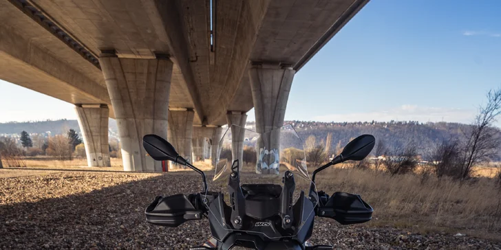 Pronájem motorky BMW na 1 den nebo celý týden i s možností příslušenství