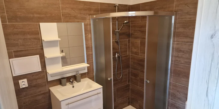 Pobyt v podhůří Jeseníků: apartmány pro 4 osoby se snídaní, privátní wellness