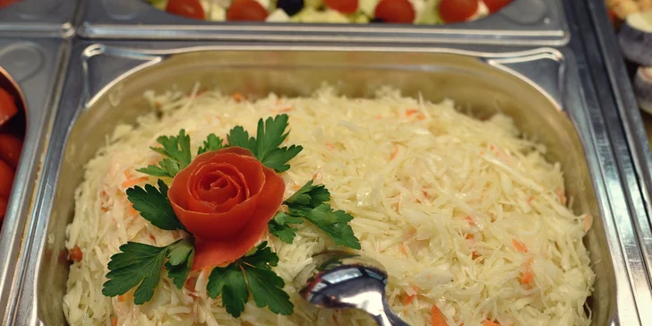 2hod. plavba po Vltavě s rautem all you can eat pro děti i dospělé