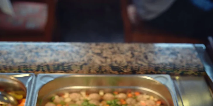 2hod. plavba po Vltavě s rautem all you can eat pro děti i dospělé
