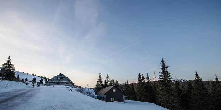 Ubytování v hotelu pod vrcholem Pradědu: snídaně či polopenze, wellness a spousta výletních cílů