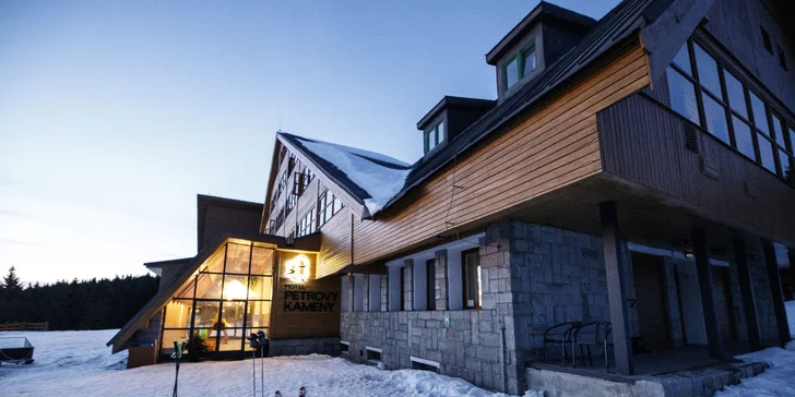 Ubytování v hotelu pod vrcholem Pradědu: snídaně či polopenze, wellness a spousta výletních cílů
