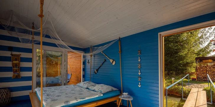 Netradiční ubytování v jižních Čechách: domečky na vodní hladině, odpočinek i rybolov