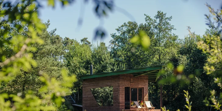 Netradiční ubytování v jižních Čechách: domečky na vodní hladině, odpočinek i rybolov