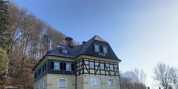 Pobyt v historické vile ve východní části Krkonoš, blízko Trutnova: bez stravy či se snídaní