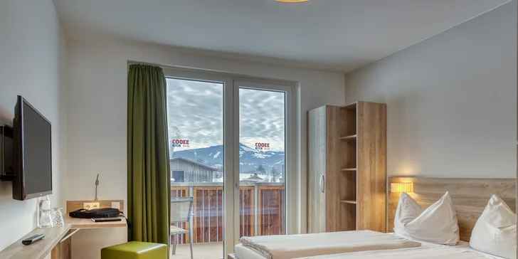 Dovolená v Kitzbühelských Alpách v Tyrolsku: krásný hotel se snídaní či polopenzí a relax zónou