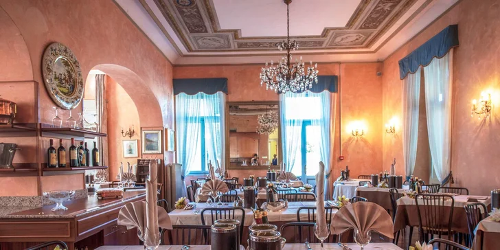 Dovolená na břehu jezera Garda: hotel s polopenzí a venkovním bazénem