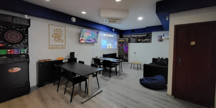 Až 2 hod. hraní na PC či PS5 i s pizzou podle výběru či alko drinky