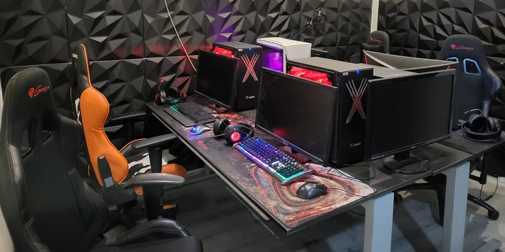 Až 2 hod. hraní na PC či PS5 i s pizzou podle výběru či alko drinky