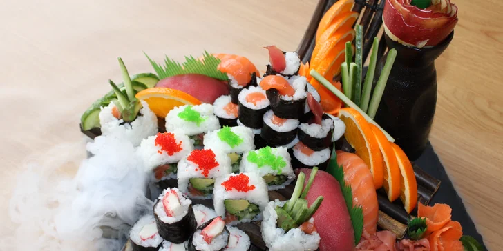 Otevřené vouchery do nové asijské restaurace a sushi baru v Pardubicích: 300-1000 Kč