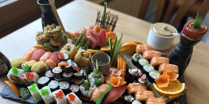 Sushi sety v nové asijské restauraci: 38–76 ks, losos, tuňák, avokádo i smažené krevety