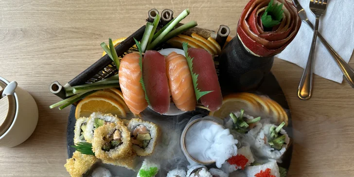 Otevřené vouchery do nové asijské restaurace a sushi baru v Pardubicích: 300-1000 Kč