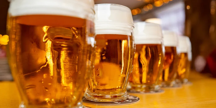 Uhaste žízeň metrem piv: 10 půllitrů světlého ležáku Kozel 11°