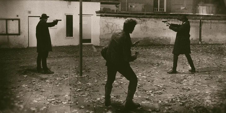 Vyřešte vraždu mafiánského bosse v Děčíně: venkovní únikovka pro 6 hráčů.