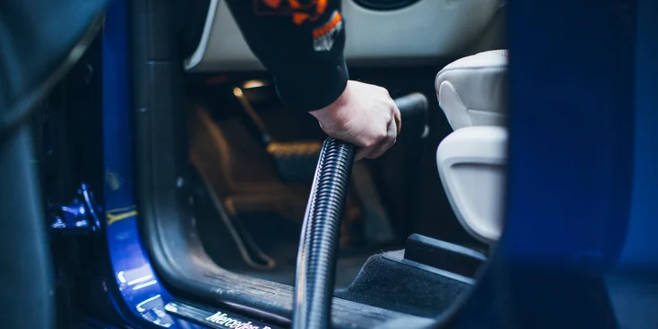 Auto jako nové: čištění interiéru auta i kompletní balíček