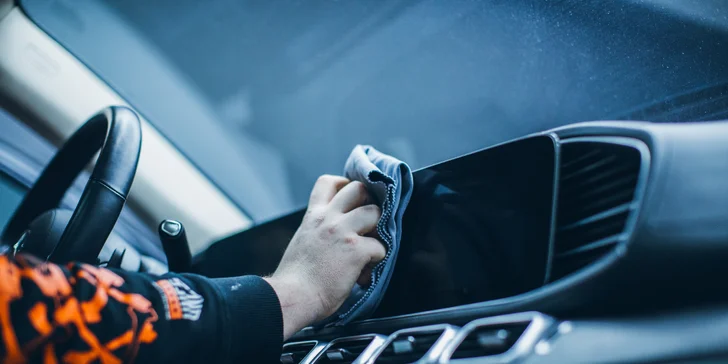 Auto jako nové: čištění interiéru auta i kompletní balíček