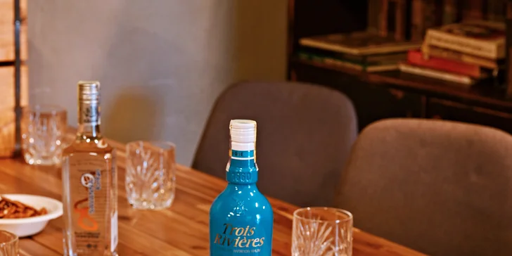 Bílé i tmavé rumy z celého světa: degustace až pro 2 osoby i ochutnávka koktejlu