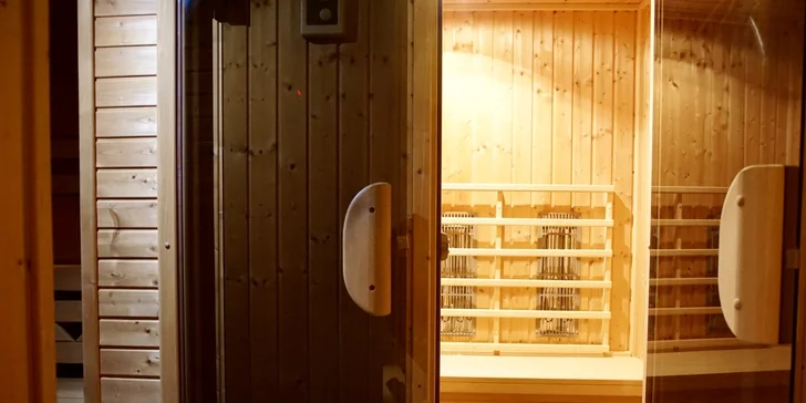Privátní wellness pro dva v centru Kutné Hory: relax ve vířivce nebo i v sauně