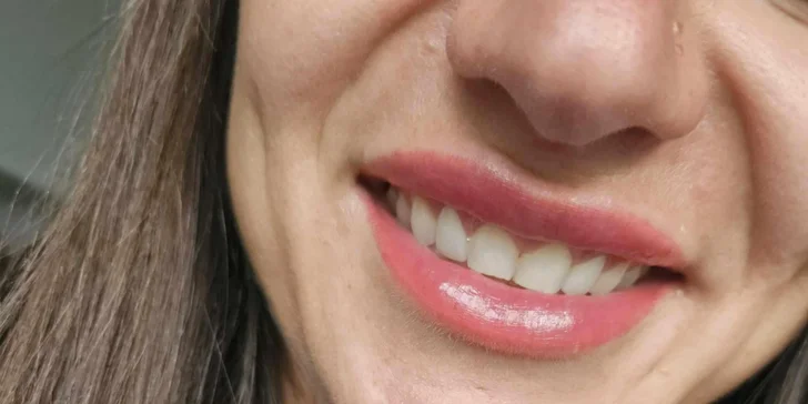 Perfektně nalíčená každý den: permanentní make-up očních linek, rtů i obočí