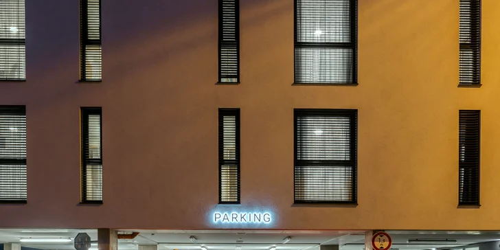 Pobyt v Brandýse nad Labem: moderní hotel i včetně snídaní na pokoj