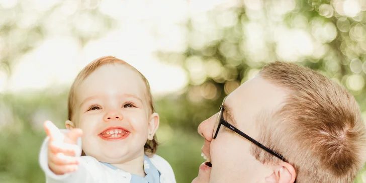 Venkovní rodinné nebo párové focení: 4–15 upravených fotek