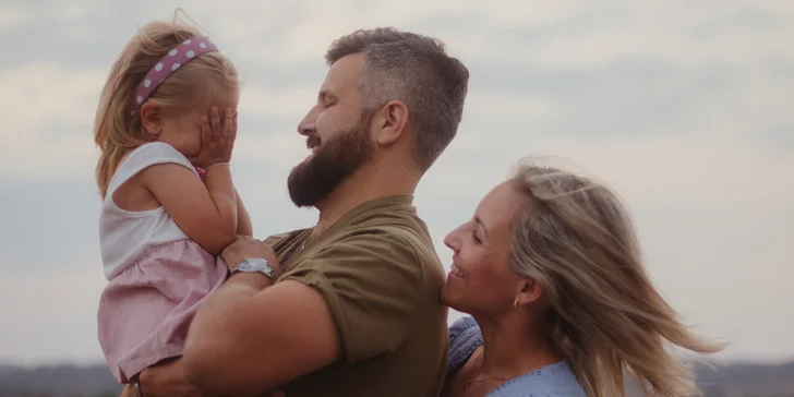 Venkovní rodinné nebo párové focení: 4–15 upravených fotek