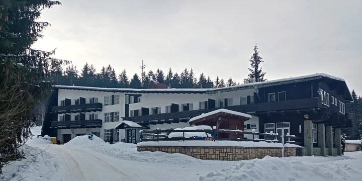 Dovolená v Horní Bečvě se snídaní: hotel blízko přehrady, turistických tras a sjezdovek