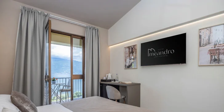 Hotel s výhledem na jezero Lago di Garda: regionální snídaně i wellenss