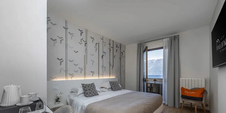 Hotel s výhledem na jezero Lago di Garda: regionální snídaně i wellenss