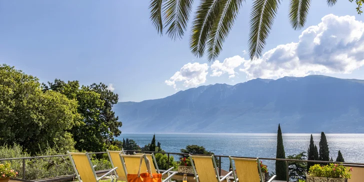 Hotel s výhledem na jezero Lago di Garda: regionální snídaně i wellenss