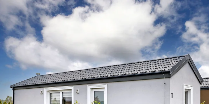 Rodinný pobyt u Energylandie: domek pro 6 osob s wellness zónou, vstup do zábavního Fantazja Parku