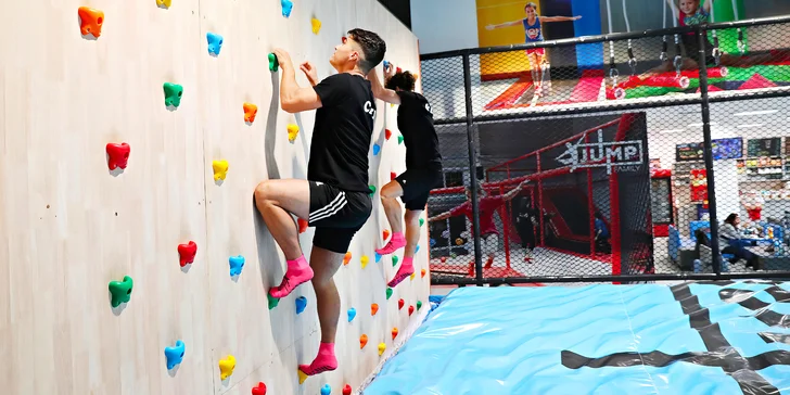 Jump Family Olomouc: 75 minut v trampolínovém centru se spoustou atrakcí