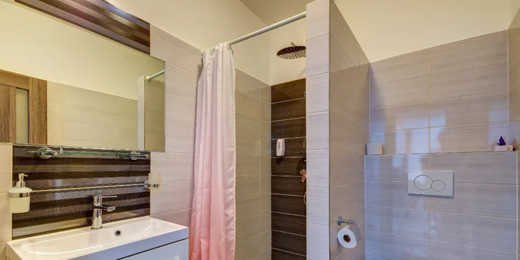 Dovolená pod Tatrami vč. snídaně: privátní wellness, zábava a moře výletů