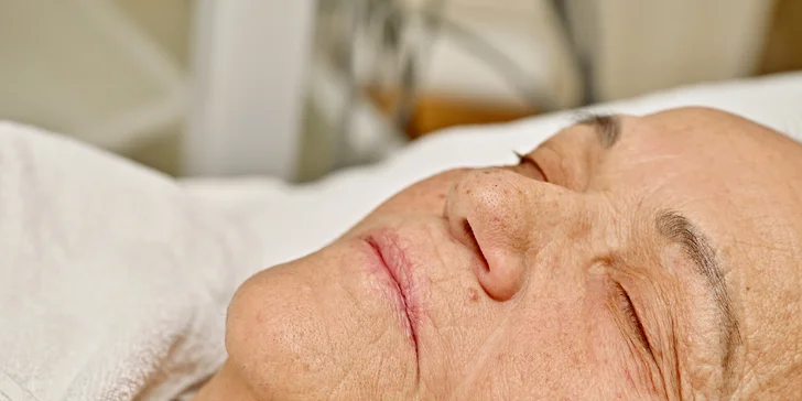 Omládněte o pár let: neinvazivní účinný lifting CPT Thermage nebo EMfacelift