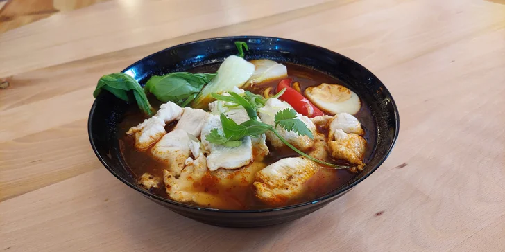 Ramen dle výběru pro jednoho či dva: s tofu, kuřecím i hovězím či mořskými plody