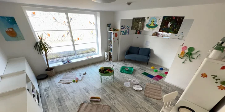 Smyslové hraní pro děti od 2 do 5 let: 1 nebo až 5 lekcí v češtině, angličtině či ruštině