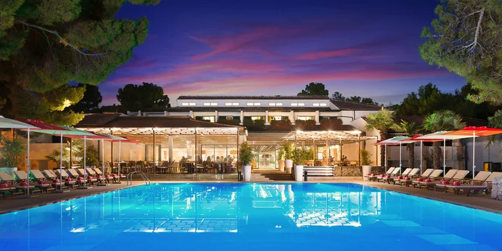 Dovolená na Istrii: 4* hotel s polopenzí, 2 děti do 11,9 let zdarma