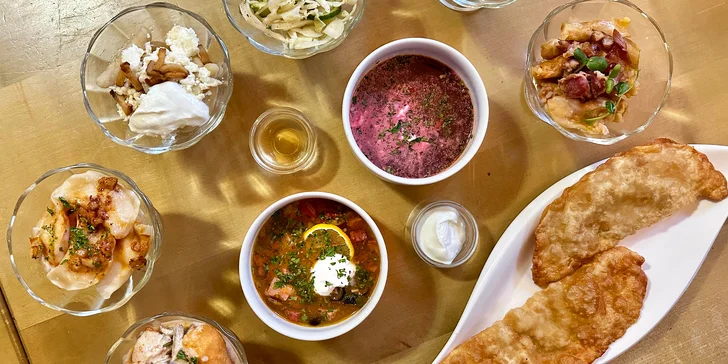 Ukrajina na talíři: degustační menu o 9 chodech pro 2 osoby v tradiční restauraci