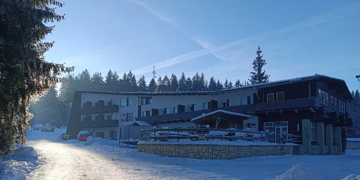 Dovolená v Horní Bečvě se snídaní: hotel blízko přehrady, turistických tras a sjezdovek