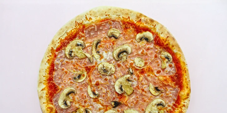 Pizza s sebou pro 1 i 2 osoby: průměr 32 i 40 cm, slanina, špenát i tvarůžky