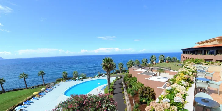 Letecky na Madeiru: hotel Montemar Palace**** kousek od oceánu, polopenze, bazén