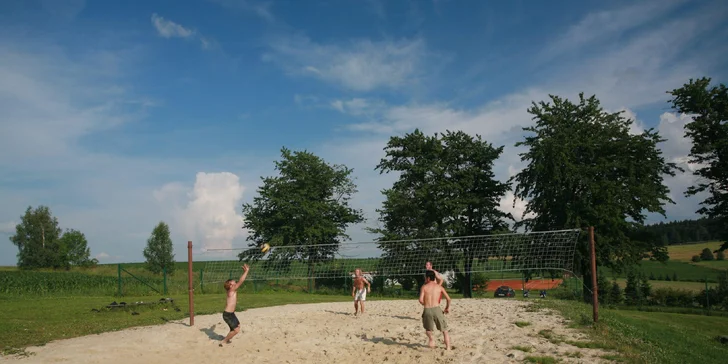 Pohodový pobyt v Penzionu na Vysočině s polopenzí, bazénem a saunou