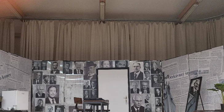 Vstupenka na divadelní komedii Presidenti