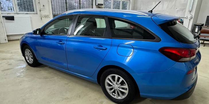 Péče o váš vůz: čištění klimatizace, interiéru, renovace světlometů i strojní leštění