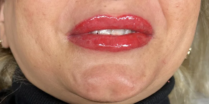 Permanentní make-up: microblading obočí nebo rty technikou Aquarelle