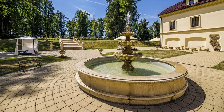 Zámek v Kynšperku: polopenze, neomezený wellness, u delších pobytů piknikový koš a další výhody